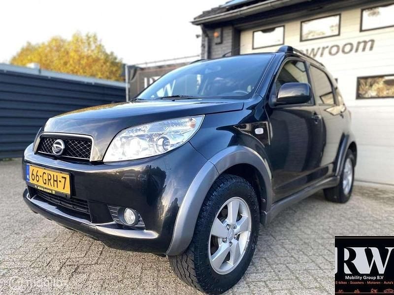 Zwart Occasion 2008 Daihatsu Terios SUV | € 4.995 (Goede deal) - Afbeelding 1/4
