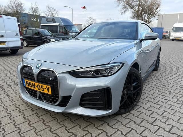Occasion BMW i4 Executive 250 kW (341 PK) 2023 Grijs (metallic) Sedan