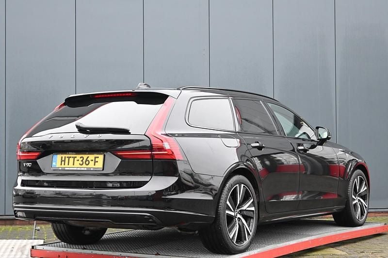 Occasion Volvo V90 R-Design 2025 Zwart Stationwagen
