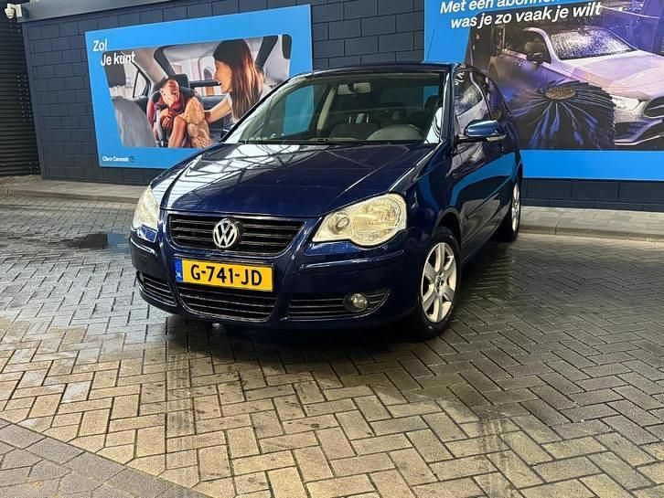 Blauw Gebruikt 2009 VW Polo Hatchback | € 950 (Super prijs) - Afbeelding 1/4