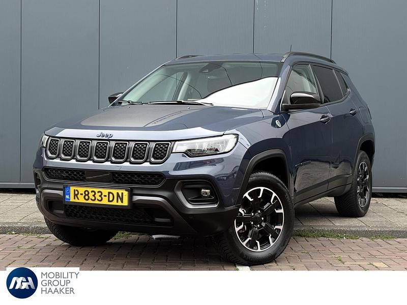 Blauw Gebruikt 2022 Jeep Compass Trailhawk SUV | € 39.950 - Afbeelding 1/4