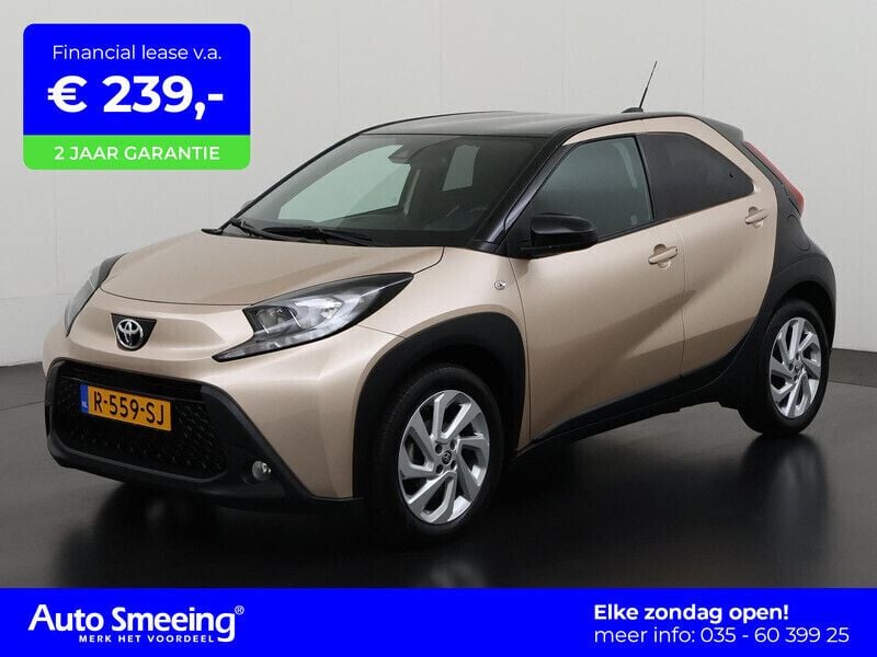 Bruin Gebruikt 2022 Toyota Aygo Hatchback | € 19.495 (Goede deal) - Afbeelding 1/4