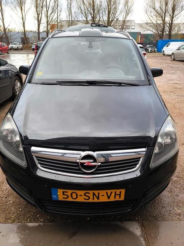 Occasion 2006 Opel Zafira MPV | € 2.100 (Goede deal) - Afbeelding 1/4