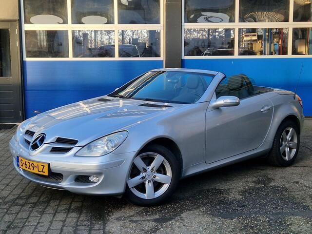 Zilver Gebruikt 2005 Mercedes SLK200 Cabriolet | € 7.850 (Eerlijke prijs) - Afbeelding 1/4