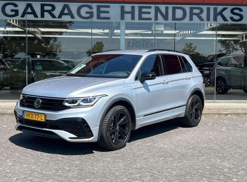 Grijs Gebruikt 2022 VW Tiguan Business+ SUV | € 32.945 (Super prijs) - Afbeelding 1/4