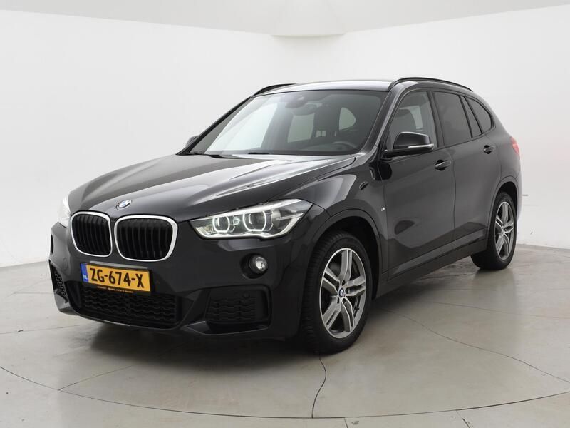 Zwart, metallic lak Gebruikt 2016 BMW X1 M Sport SUV | € 20.950 (Eerlijke prijs) - Afbeelding 1/4