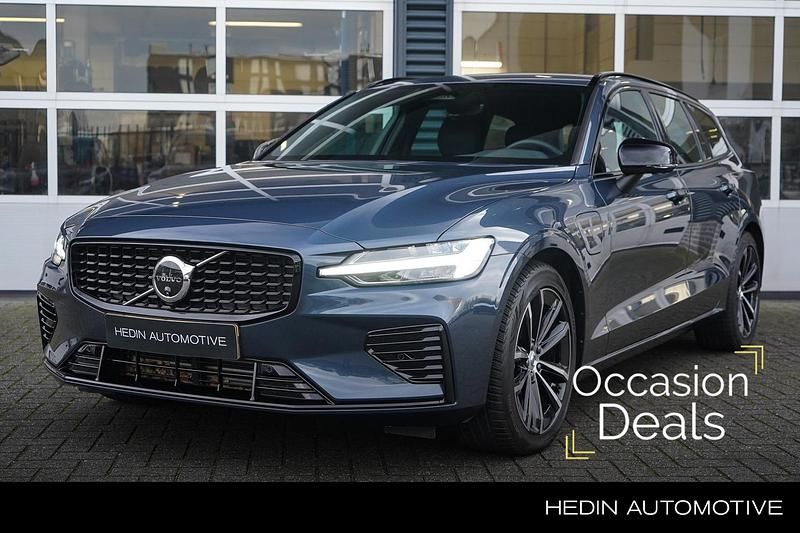 Blauw Occasion 2025 Volvo V60 Plus Stationwagen | € 44.995 (Eerlijke prijs) - Afbeelding 1/4