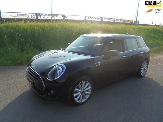 Zwart Gebruikt 2019 Mini Clubman Stationwagen | € 20.750 (Goede deal) - Afbeelding 1/4