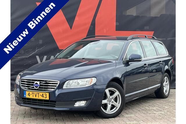 Blauw, metallic lak Gebruikt 2014 Volvo V70 Summum Stationwagen | € 8.448 (Goede deal) - Afbeelding 1/4