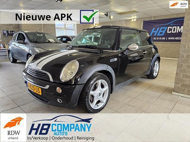 Zwart Gebruikt 2004 Mini ONE Hatchback | € 2.299 (Eerlijke prijs) - Afbeelding 1/4