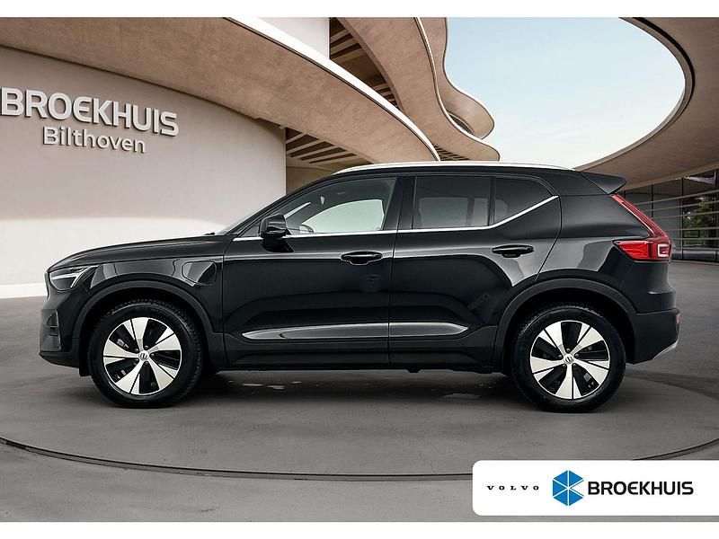Zwart Gebruikt 2023 Volvo XC40 Core SUV | € 39.900 (Eerlijke prijs) - Afbeelding 1/4
