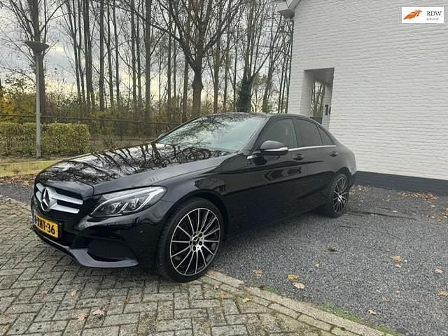 Zwart Gebruikt 2014 Mercedes C180 Sedan | € 14.250 (Goede deal) - Afbeelding 1/4