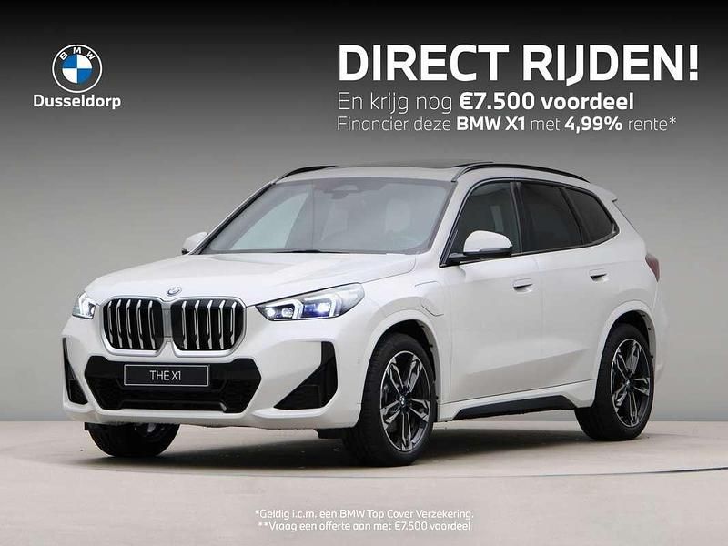 Wit Nieuw 2025 BMW X1 M Sport SUV | € 63.889 (Goede deal) - Afbeelding 1/4
