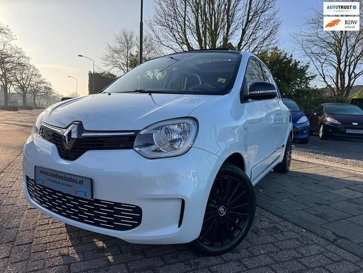 Wit (metallic) Occasion 2022 Renault Twingo Urban Night Hatchback | € 10.995 (Goede deal) - Afbeelding 1/4