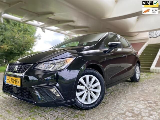 Zwart Gebruikt 2018 Seat Ibiza Hatchback | € 7.850 (Eerlijke prijs) - Afbeelding 1/4