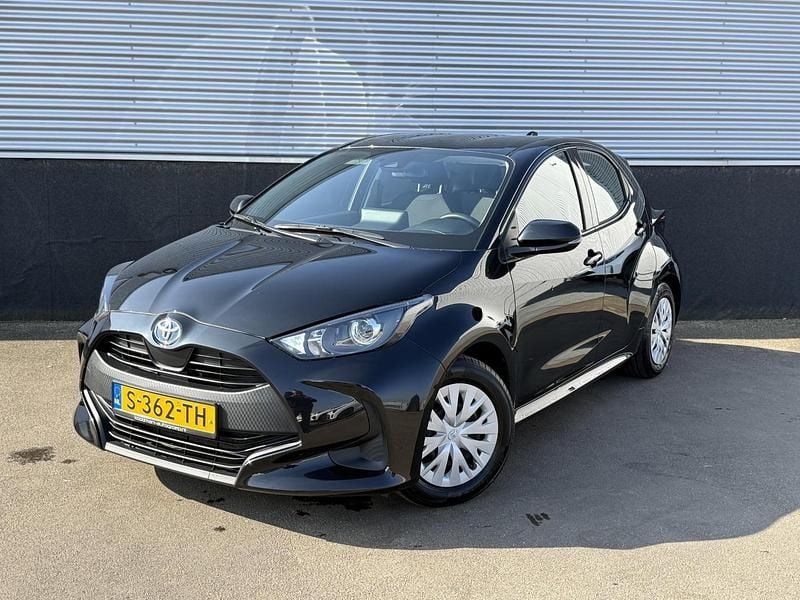 Occasion Toyota Yaris Hybrid Active 116 PK (85 kW) 2023 Zwart Hatchback