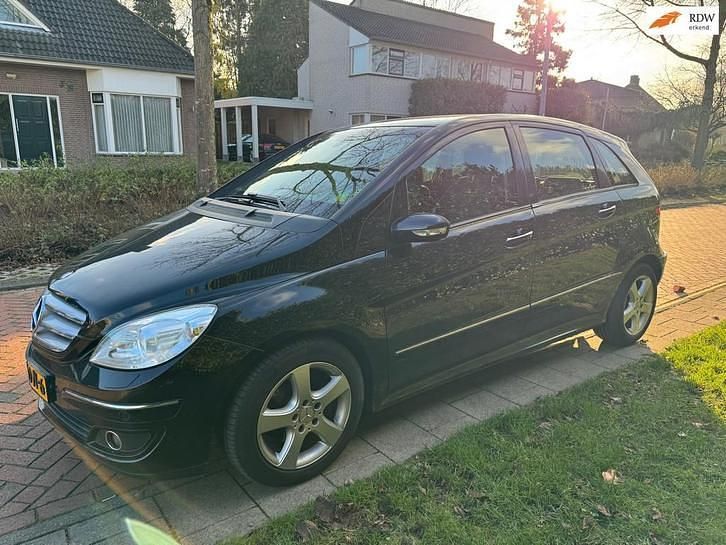 Gebruikt 2006 Mercedes B200 MPV | € 1.750 (Goede deal) - Afbeelding 1/4