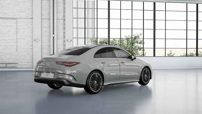 Occasion Mercedes CLA180 Business 136 PK (100 kW) 2025 Grijs Sedan