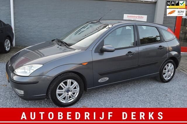 Occasion Ford Focus Futura 101 PK (74 kW) 2004 Grijs Hatchback