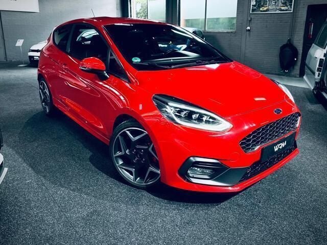 Rood Gebruikt 2019 Ford Fiesta Performance Edition Hatchback | € 14.500 (Super prijs) - Afbeelding 1/4