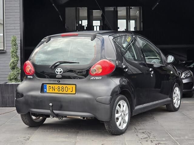 Occasion Toyota Aygo 68 PK (50 kW) 2006 Zwart Hatchback