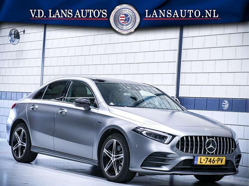 Grijs Gebruikt 2021 Mercedes A250 Premium Plus Sedan | € 35.950 (Duur) - Afbeelding 1/4