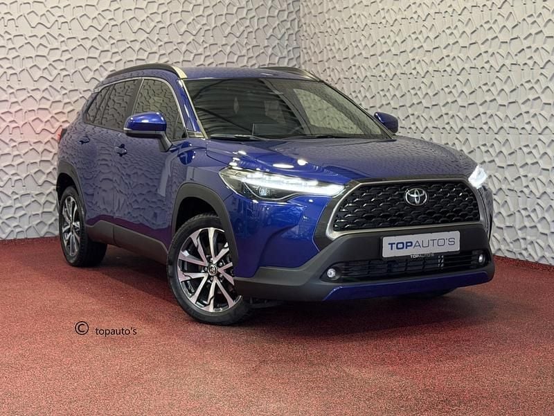 Blauw (metallic) Occasion 2024 Toyota Corolla Cross Style SUV | € 33.740 (Goede deal) - Afbeelding 1/4