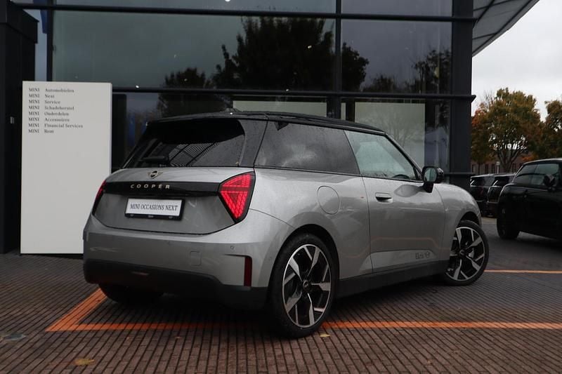 Occasion Mini Cooper Classic 135 kW (184 PK) 2025 Grijs Hatchback