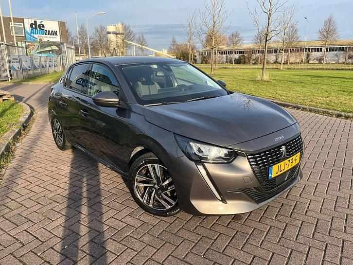 Occasion Peugeot 208 Allure 101 PK (74 kW) 2021 Grijs Hatchback