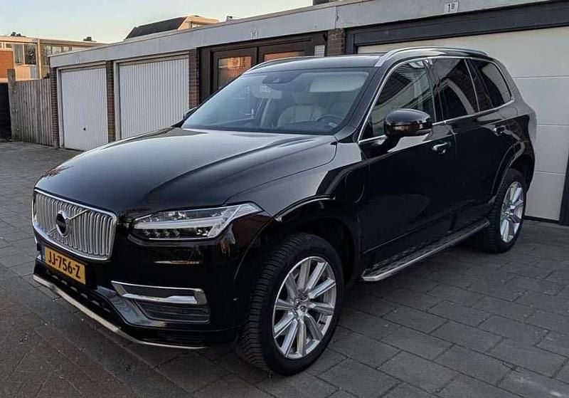 Zwart Gebruikt 2016 Volvo XC90 Inscription SUV | € 27.795 (Goede deal) - Afbeelding 1/4