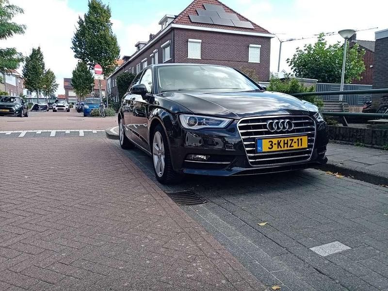 Gebruikt 2013 Audi A3 Ambition Sedan | € 11.000 (Goede deal) - Afbeelding 1/4