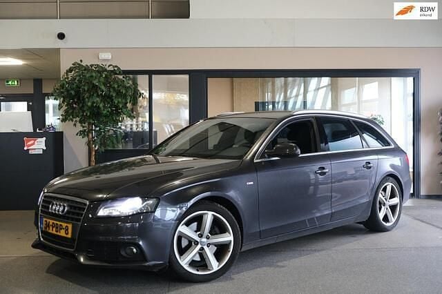 Grijs Gebruikt 2011 Audi A4 S-Line Stationwagen | € 3.495 (Super prijs) - Afbeelding 1/4