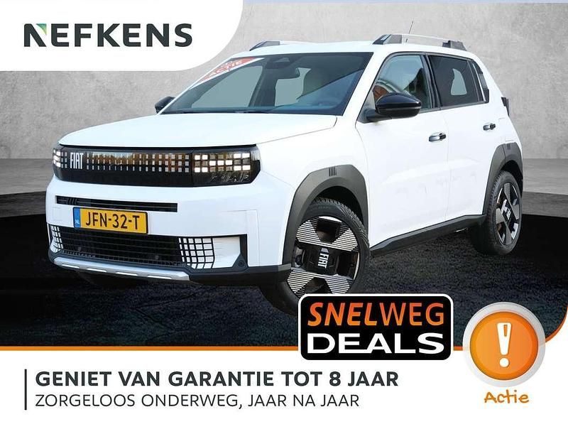 Wit Nieuw 2025 Fiat Grande Panda La Prima Hatchback | € 30.925 (Duur) - Afbeelding 1/4