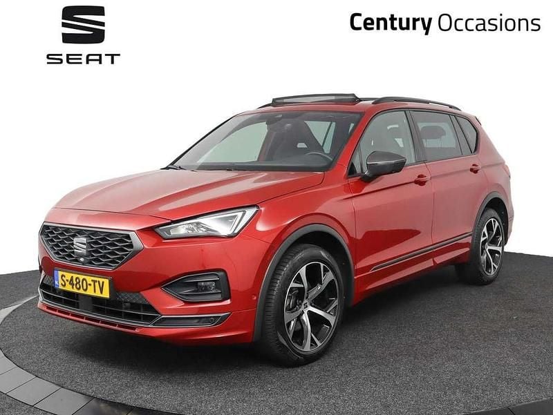 Rood Gebruikt 2023 Seat Tarraco Business SUV | € 36.900 (Eerlijke prijs) - Afbeelding 1/4
