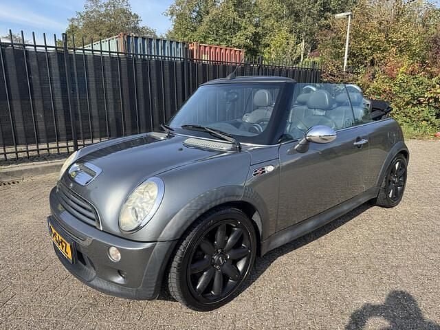 Grijs Gebruikt 2006 Mini Cooper S Cabriolet Chili Cabriolet | € 4.950 (Eerlijke prijs) - Afbeelding 1/4