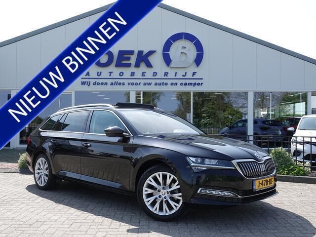 Zwart Gebruikt 2020 Skoda Superb Business Line Stationwagen | € 25.445 (Eerlijke prijs) - Afbeelding 1/4