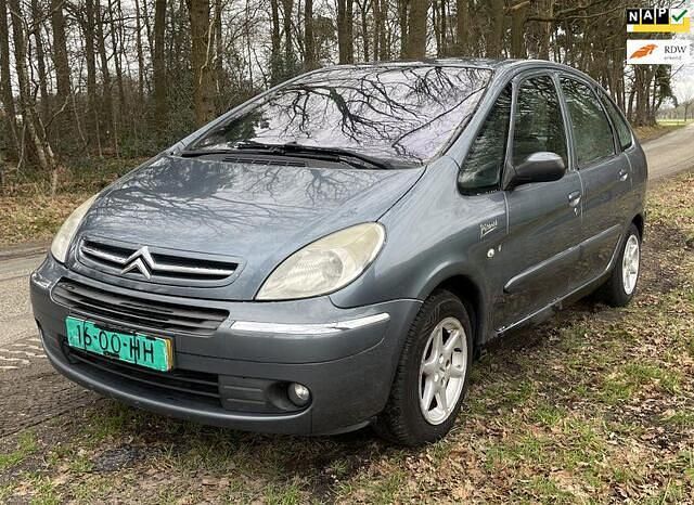 Grijs Occasion 2006 Citroën Xsara Picasso MPV | € 1.000 (Eerlijke prijs) - Afbeelding 1/4