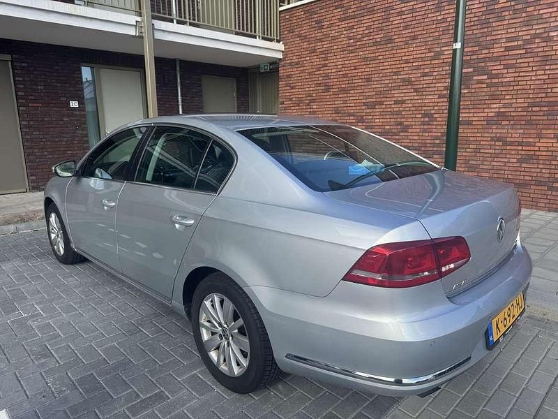 Occasion VW Passat Comfortline 122 PK (89 kW) 2012 Grijs Sedan