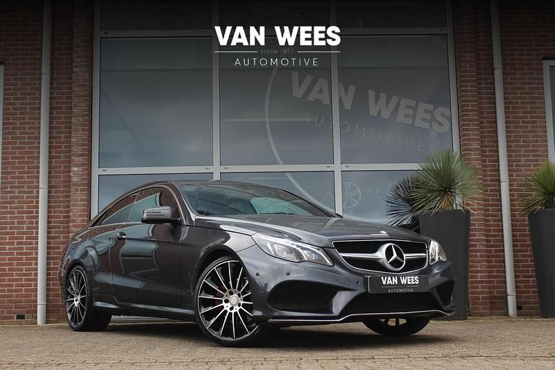 Grijs Gebruikt 2015 Mercedes E200 Prestige Coupé | € 24.450 - Afbeelding 1/3