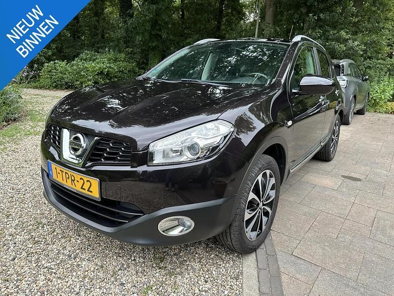 Paars Gebruikt 2011 Nissan Qashqai SUV | € 6.950 (Goede deal) - Afbeelding 1/4