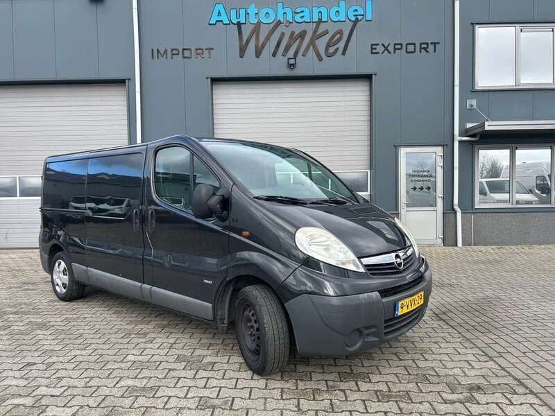 Zwart Gebruikt 2012 Opel Vivaro Van | € 3.600 (Super prijs) - Afbeelding 1/4