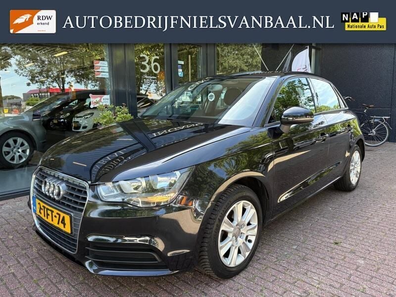 Zwart Gebruikt 2014 Audi A1 Attraction Hatchback | € 9.999 (Eerlijke prijs) - Afbeelding 1/4