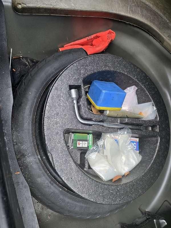 Occasion Toyota Avensis Luna 129 PK (94 kW) 2006 Zwart Sedan