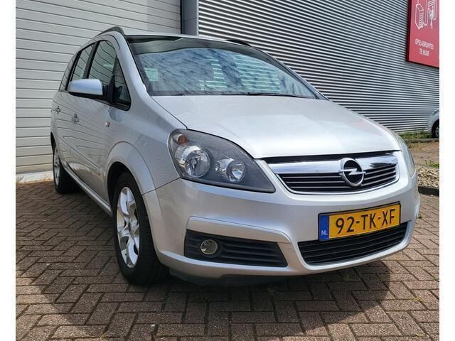 Occasion Opel Zafira Essentia 150 PK (110 kW) 2005 Grijs MPV