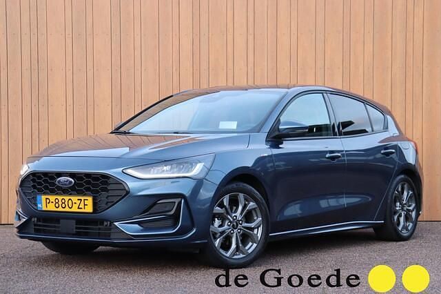 Blauw Gebruikt 2022 Ford Focus ST-Line X Hatchback | € 17.940 (Eerlijke prijs) - Afbeelding 1/4