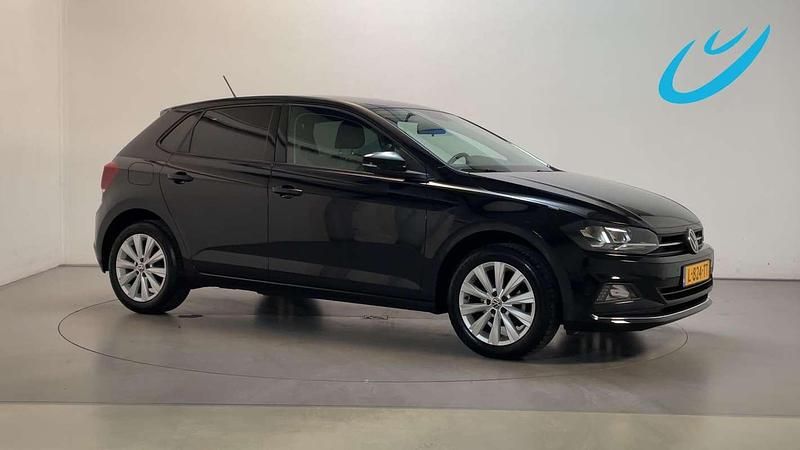 Zwart Gebruikt 2021 VW Polo Highline Hatchback | € 14.400 (Eerlijke prijs) - Afbeelding 1/3