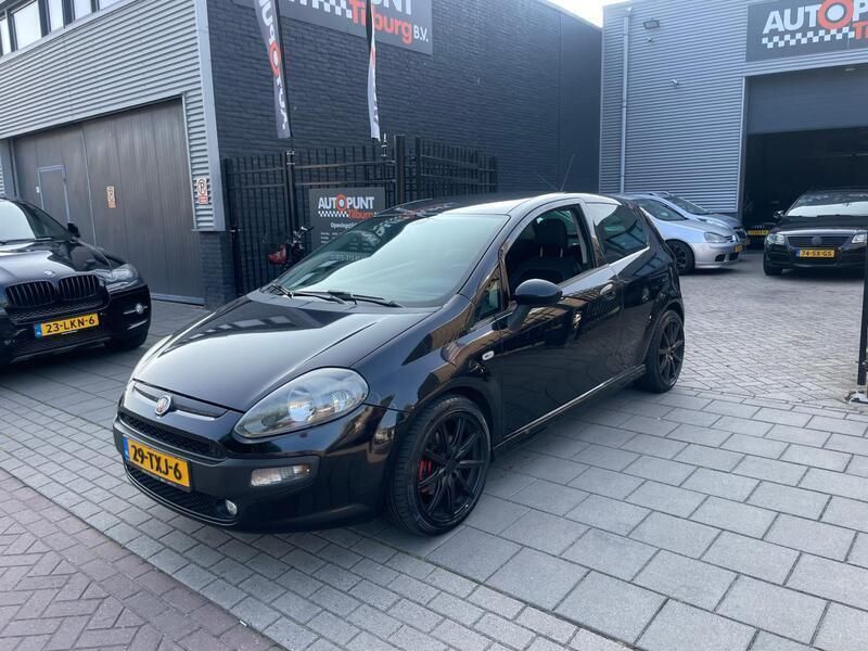 Zwart Gebruikt 2011 Fiat Punto Sport Hatchback | € 2.999 (Eerlijke prijs) - Afbeelding 1/4