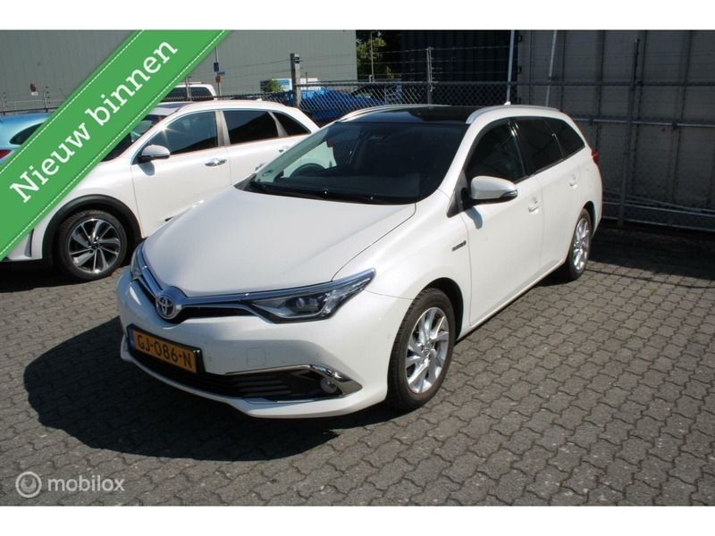 Wit Gebruikt 2015 Toyota Auris Comfort Hatchback | € 11.250 (Eerlijke prijs) - Afbeelding 1/4