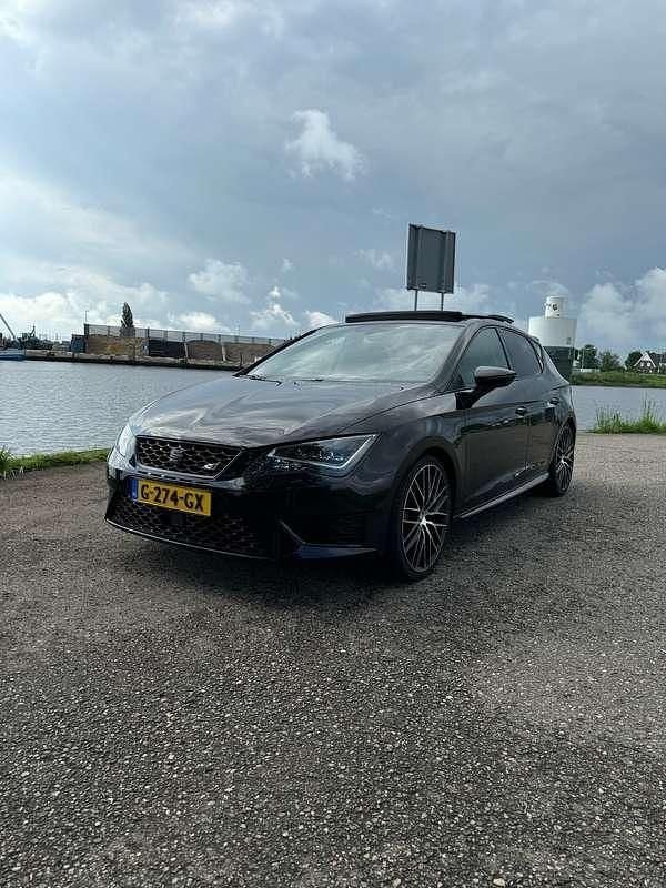 Zwart Gebruikt 2015 Cupra Leon Stationwagen | € 18.000 (Goede deal) - Afbeelding 1/4