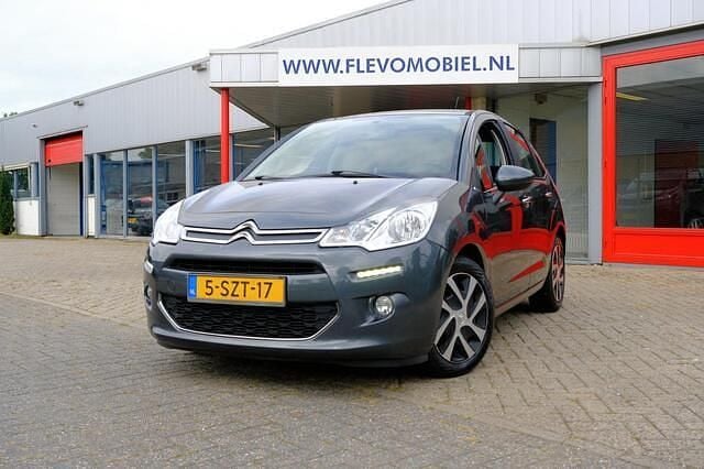 Grijs, metallic lak Gebruikt 2014 Citroën C3 Hatchback | € 4.950 (Goede deal) - Afbeelding 1/4